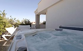 Emme Urban Suites